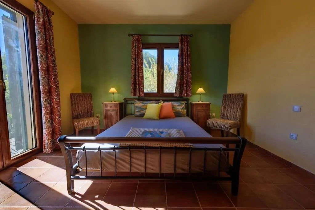 N A P L House Villa Keramiész Görögország